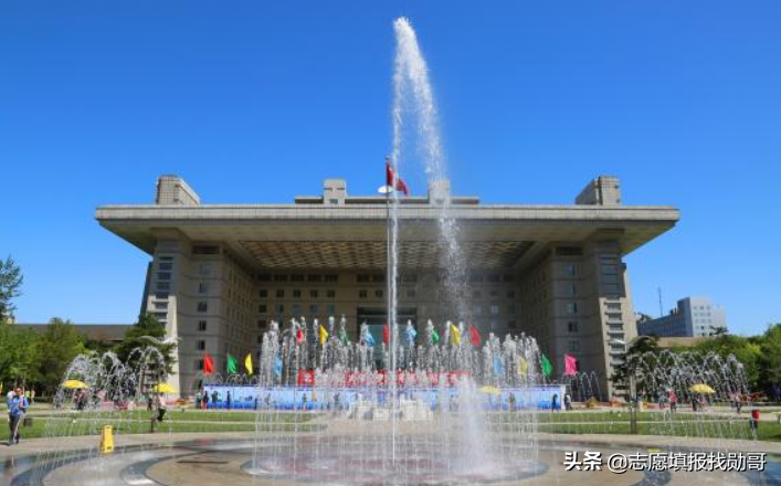 广西高考分数出炉！文科分数整体上升，来看看你能上什么大学