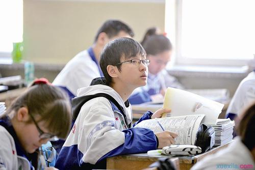 她用一张高度自律的“学霸”计划表，成功叩开北大的校门