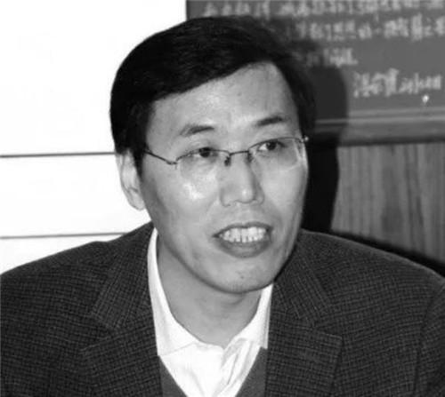 1984年，公交车司机发明“水变油”，13年后被扭送法庭判刑