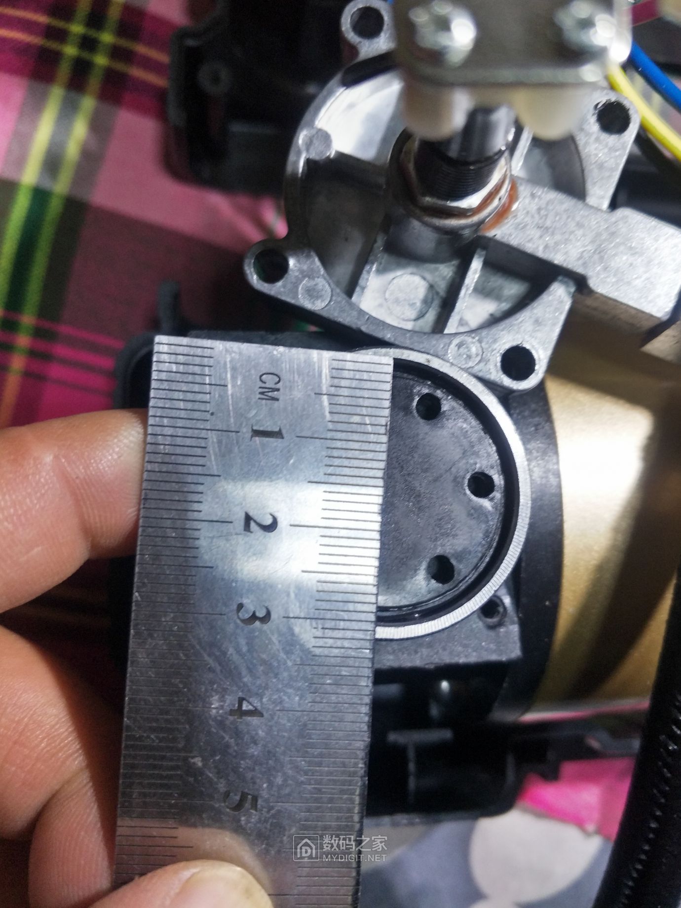 拆解DIY：尤利特YD-8113指针式充气泵改造为数显气压式