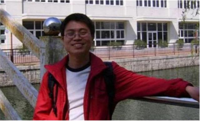 2006年，向海清写了一篇6000字