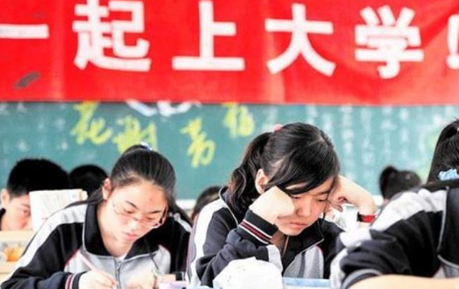 2021高考的8大禁忌，别因无知“坑”了孩子，家长有必要知道