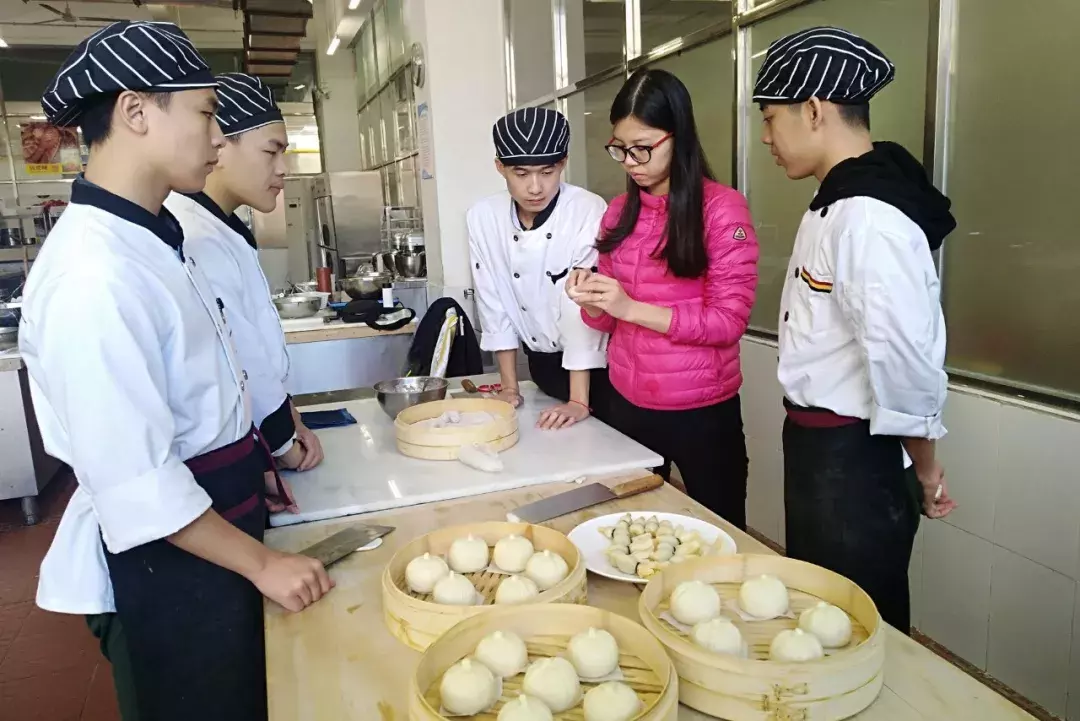 等你一年，2019年东莞市轻工业学校招生简章终于出手了！