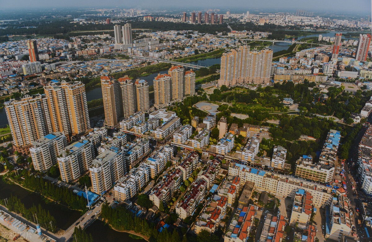 阜阳大学（安徽省阜阳市）