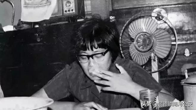 女作家在上海的公寓中遇害,刑警总队长回忆案情|中国大案纪实