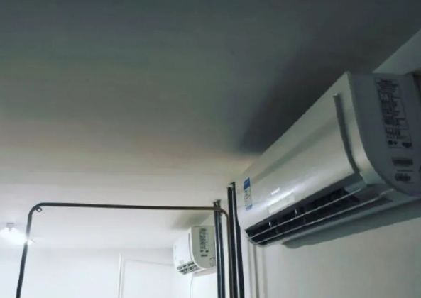 大一新生开学，寝室选择床位也有“讲究”，4人寝很容易踩坑