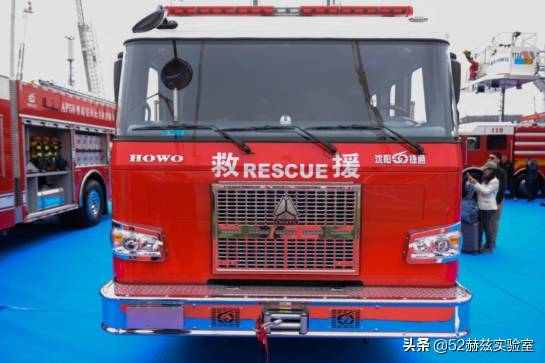 为啥中国消防车需要从国外进口？国产消防车的差距到底在哪？