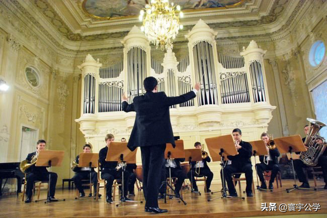 在圣彼得堡国立音乐学院（СПбГК）读书是种什么样的体验？