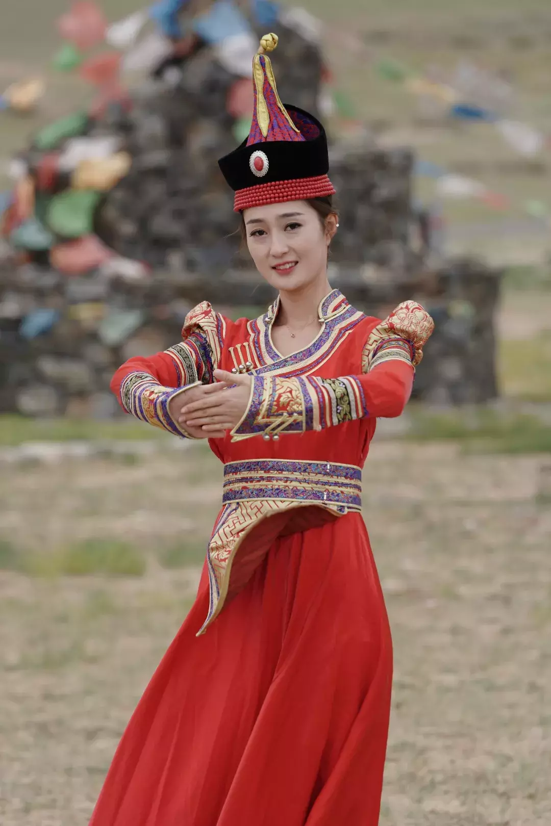 世界旅游小姐畅游巴彦淖尔，美女＋美景，保证让你看花眼