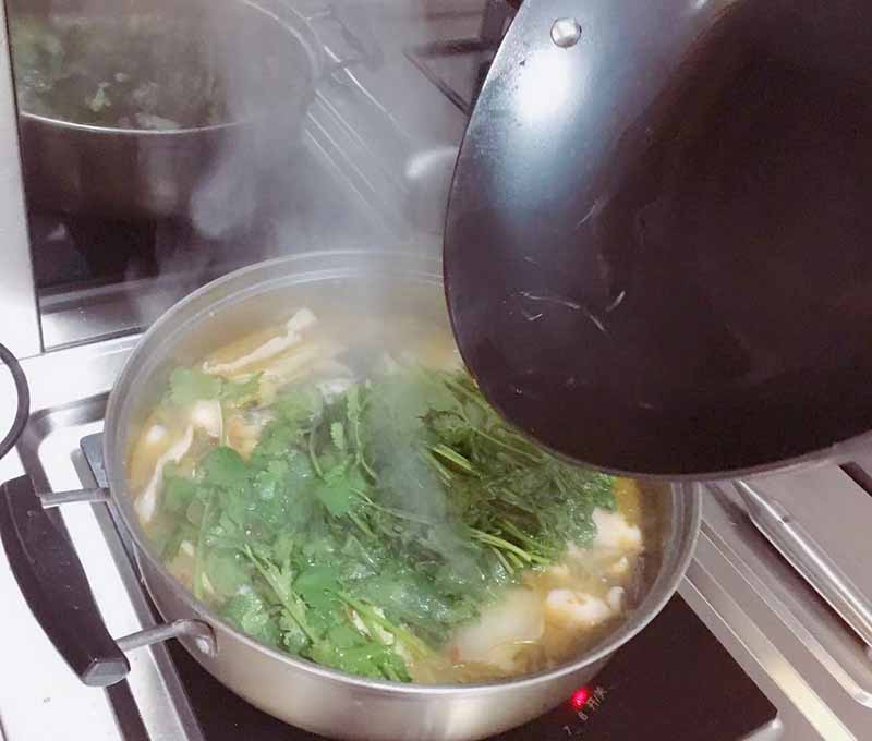 酸菜鱼怎么做好吃？最简单的方法做出和饭店相媲美的酸菜鱼