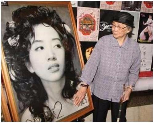 1992年5月4日午夜,黄朗维打梅艳芳一巴掌,第二天被砍成重伤遭灭口