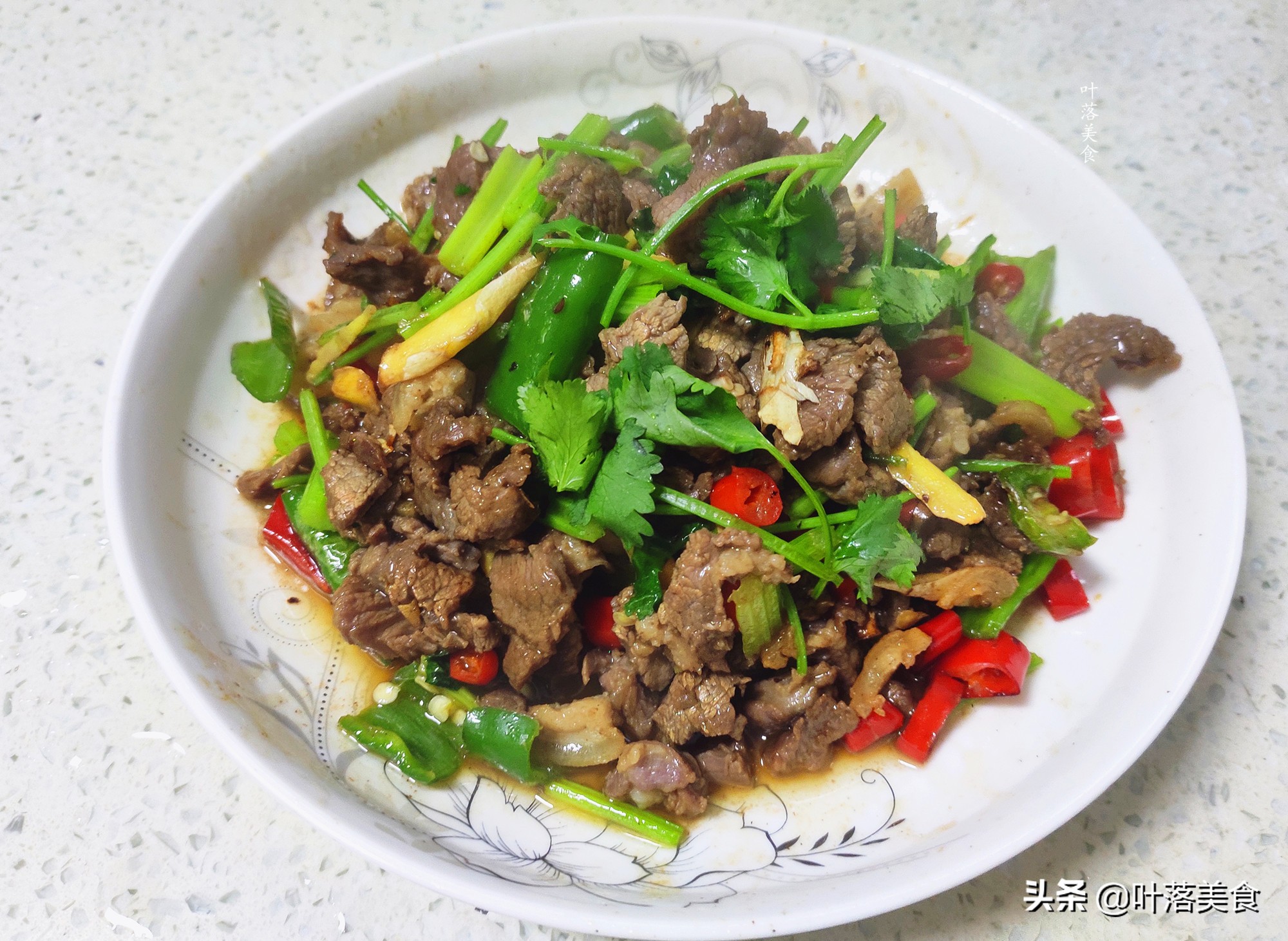 羊肉小炒的家常炒菜(教你做鲜香美味的小炒羊肉)