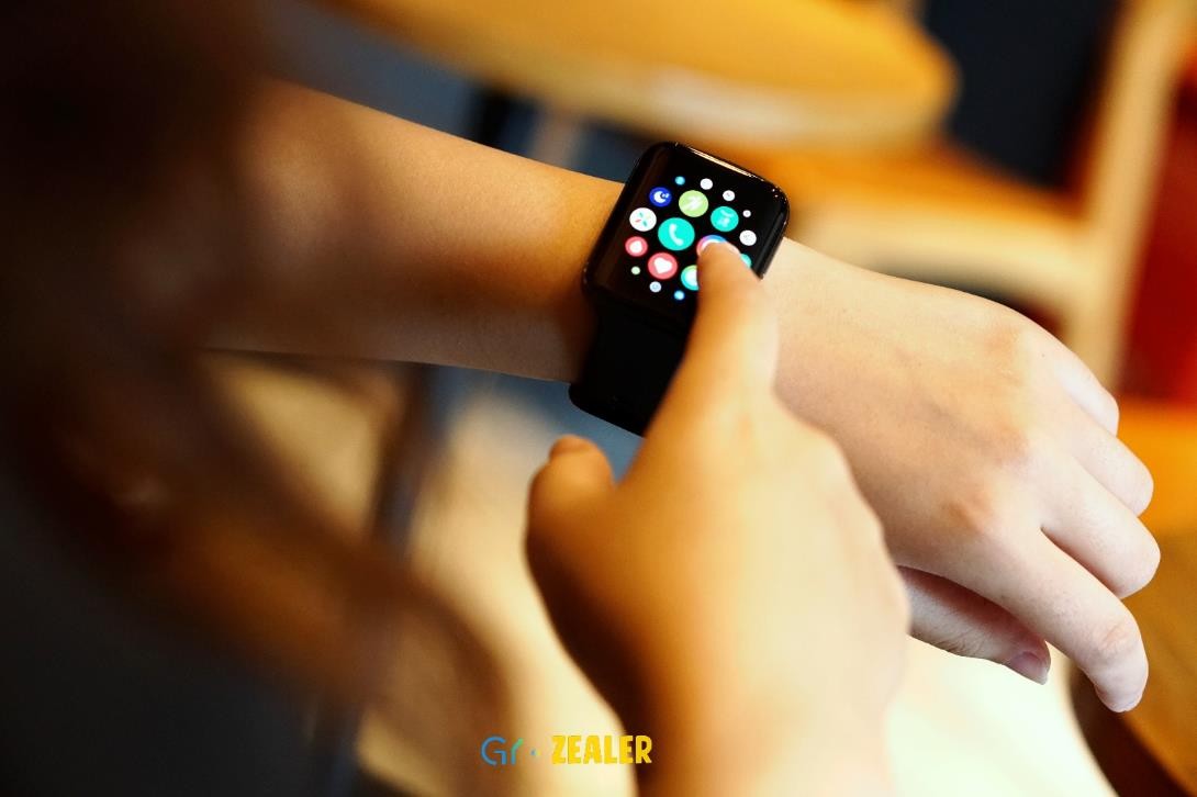 安卓表皇，不输苹果的质感和功能，OPPO Watch 2上手体验