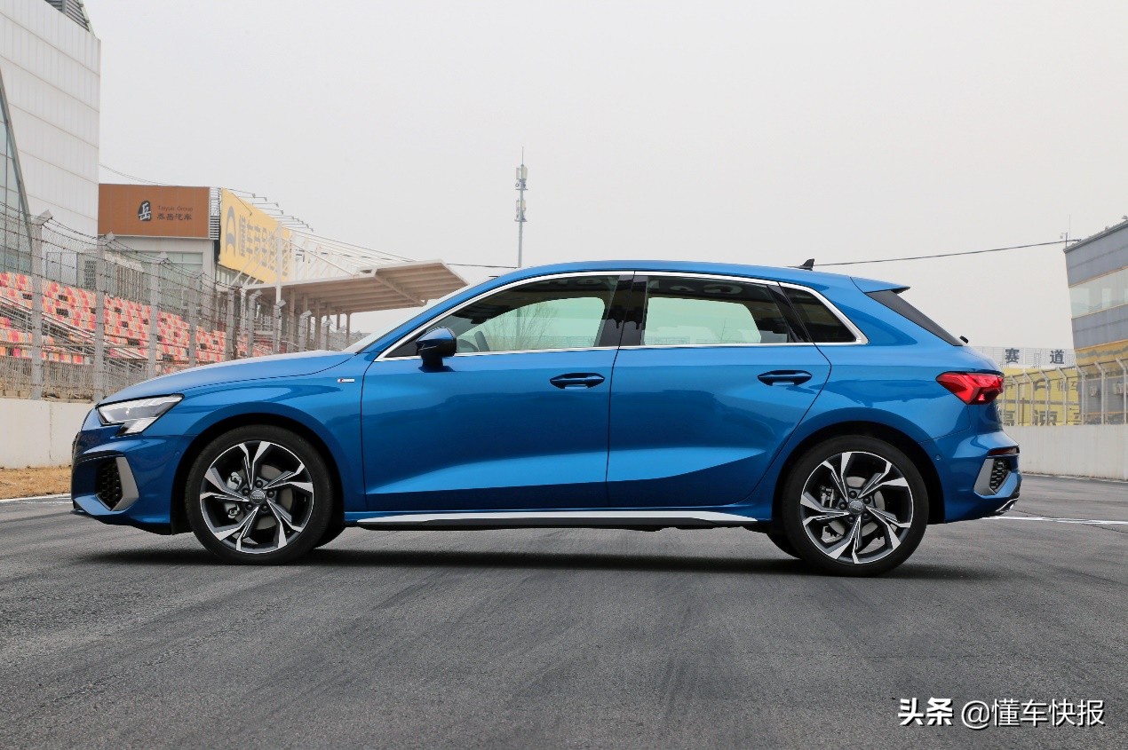运动兼具实用，试驾奥迪A3 Sportback