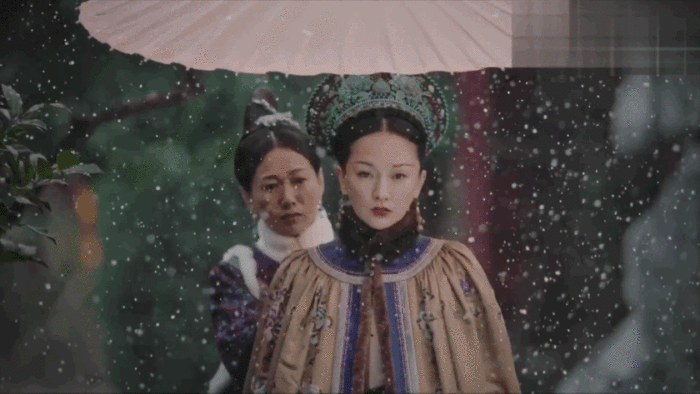 “情起情灭不由人，花开花落各有时”一句话道尽爱情的浮华光影