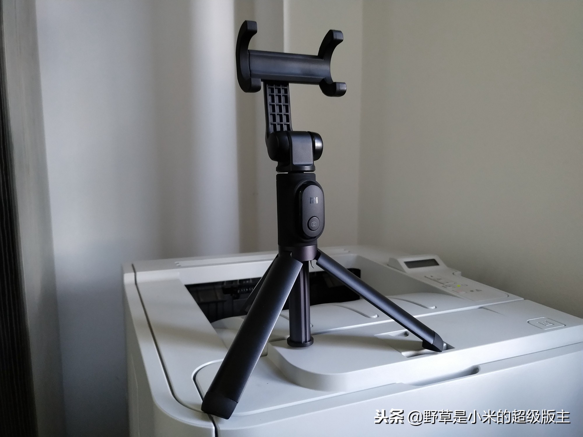 求人不如求己,小米支架式自拍杆,一机三用,物超所值 - 114货源网