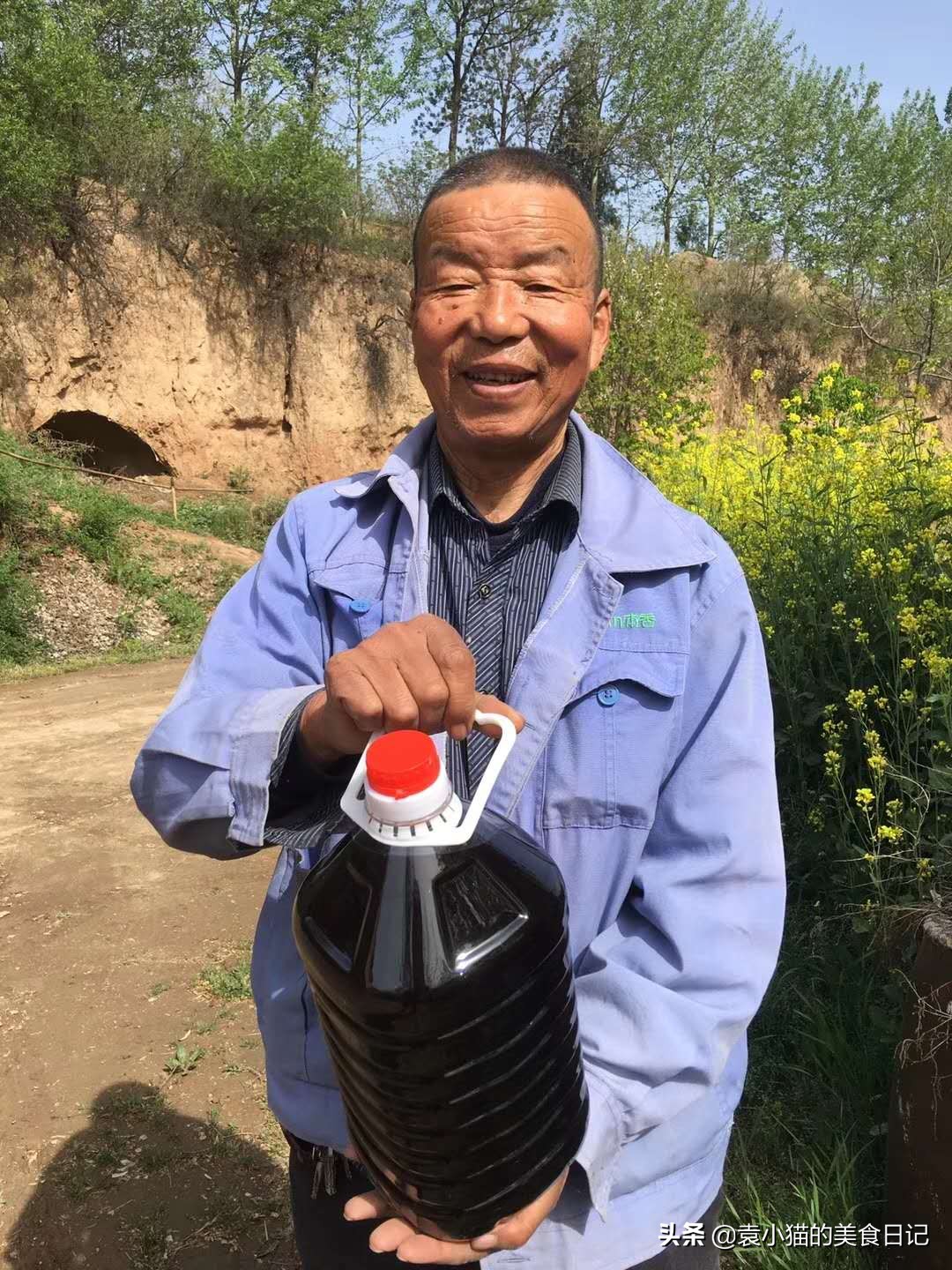 宝鸡老爷爷窑洞酿醋30年，笸字读音引关注
