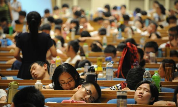 “985”和“普通本科”真正区别？通过4组数据对比，带你理解差别