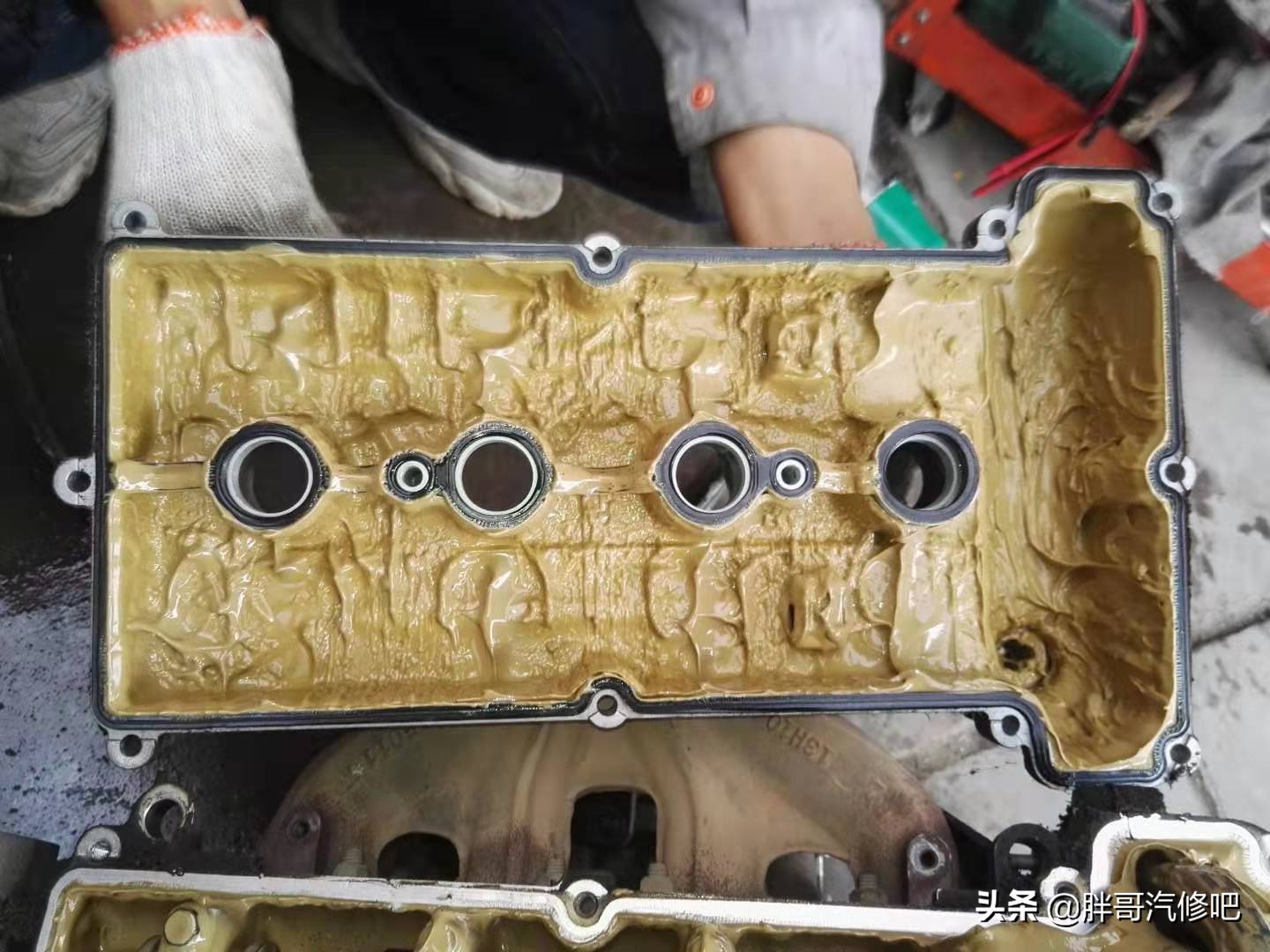 五菱宏光B12发动机，机油乳化水堵漏水，胖哥基本维修完毕