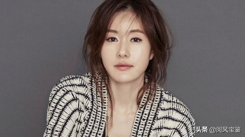 以前在海外剧场最受欢迎的女演员，49岁还没结婚，喝了之后怎么办？