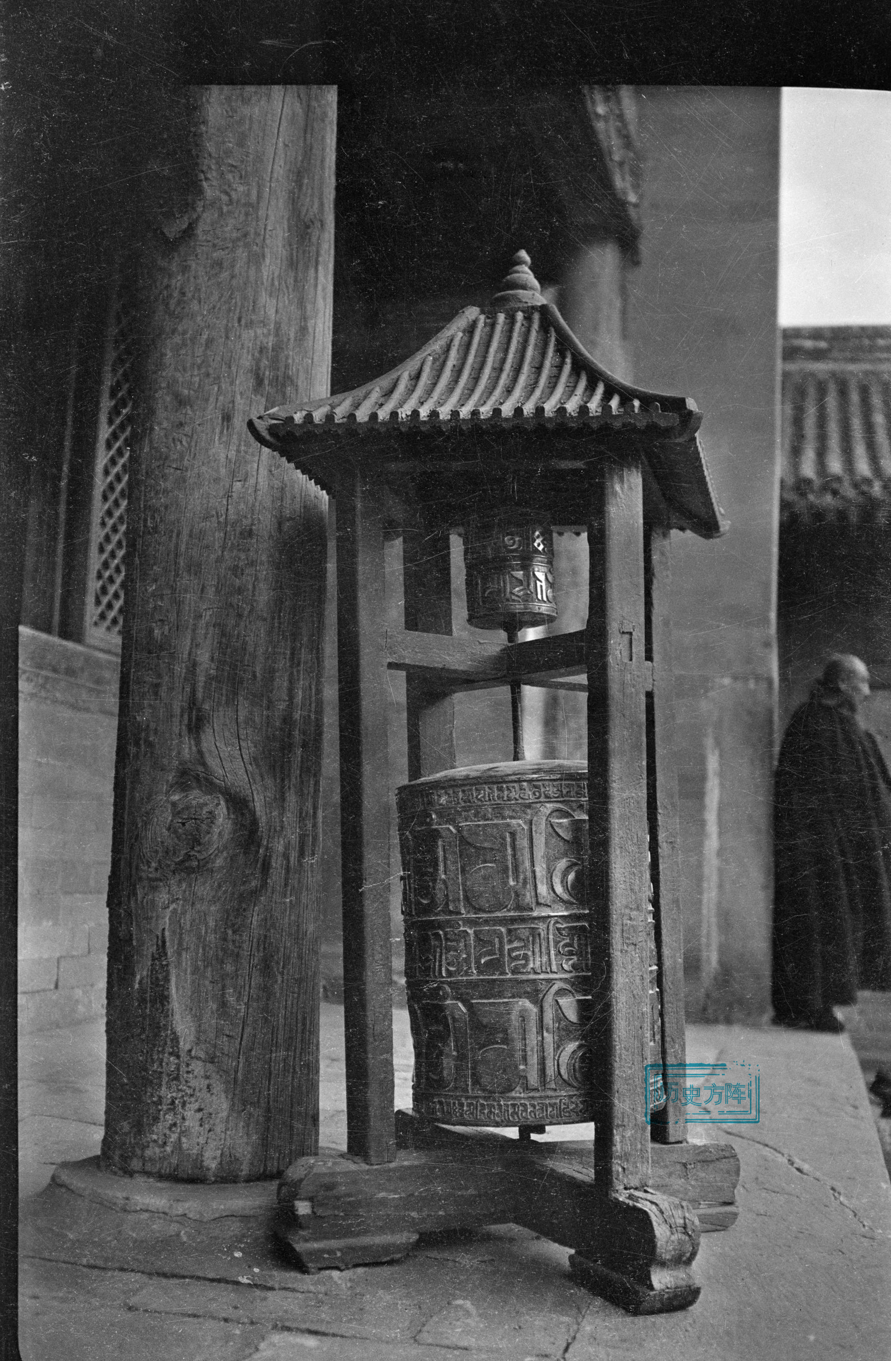 清末民初的社会真实影像，大户千金小姐也逃不开“缠足”的命运