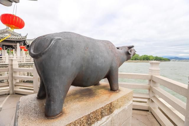 中国最早的启闭式桥梁，潮州城市地标建筑，广济桥