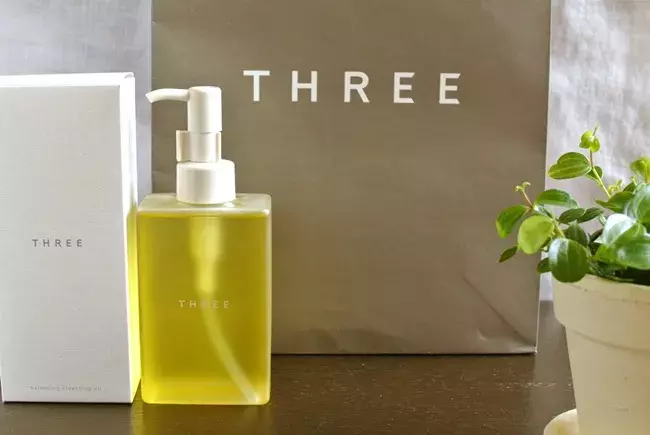 日本POLA旗下这个小众牌子THREE，"冷淡"贵妇风