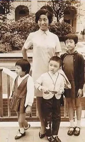 能懂周星驰的，只剩梁朝伟了