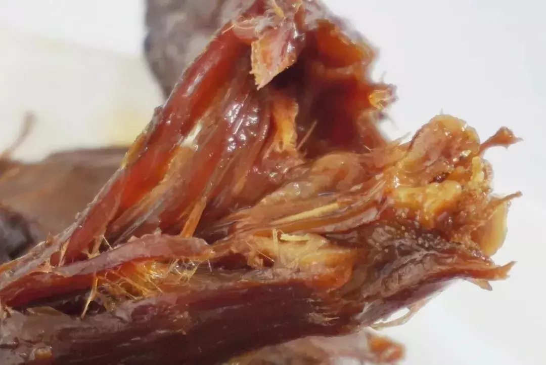 鲜！香！辣！有嚼劲~到湖南必吃的美食“常德一绝”网红酱板鸭！