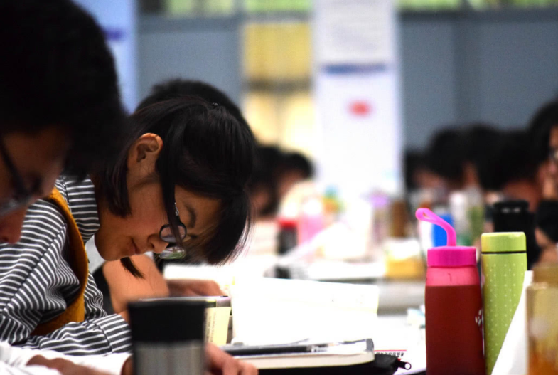 有所大学很优秀，在东北的大学中排名前四，但知名度并不是很高