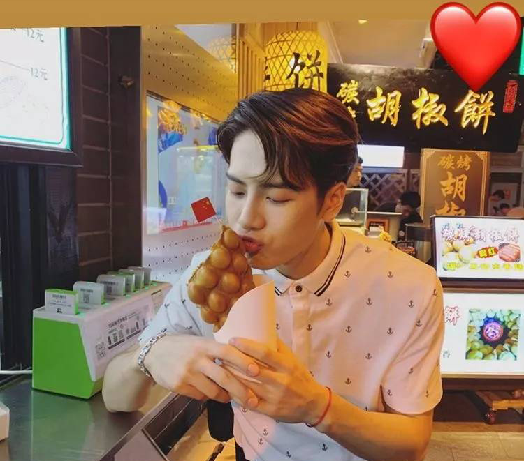 把T恤脫了！換上這件POLO衫，時(shí)髦又好看