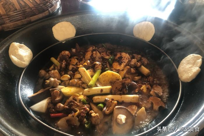 昆明大排档界的“排队王”，店里只卖一道菜，现杀现吃年入上千万