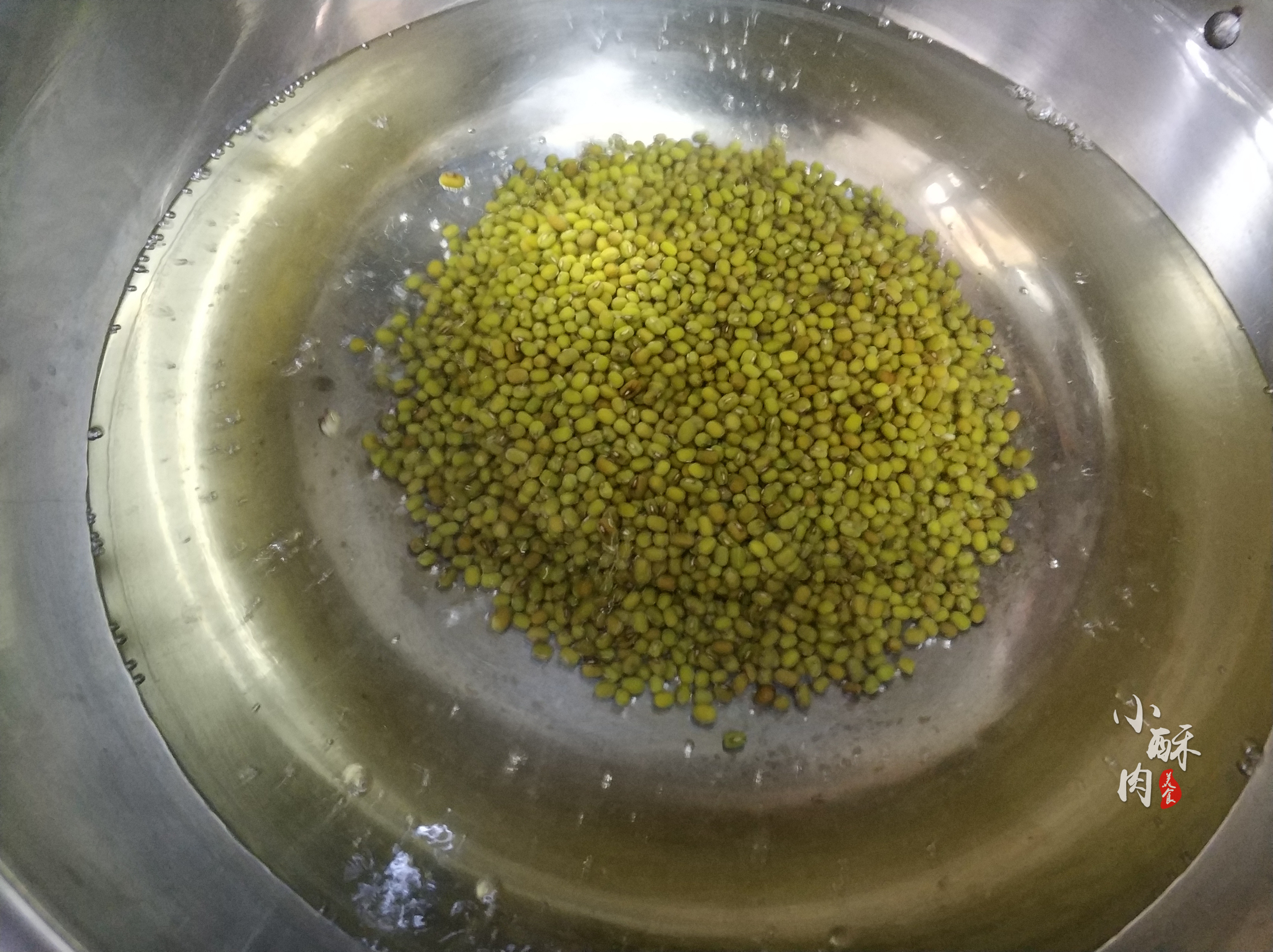 蒙牛绿色心情雪糕怎么做（教你奶香绿豆雪糕的做法）(3)