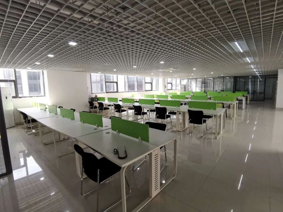 山东青年政治学院国际商务（中英合作）专业欢迎您