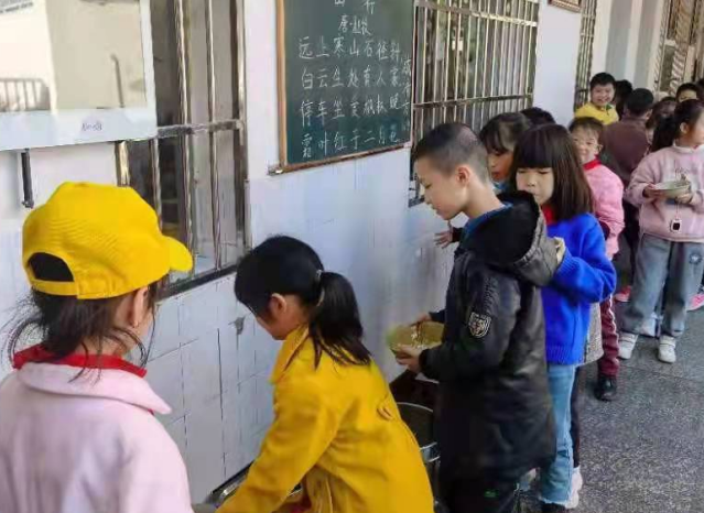 警校联手打造“平安校园”阳新实验二小连续5年零事故
