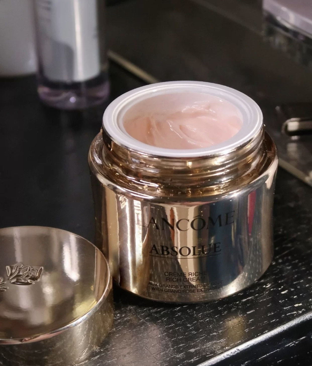 兰蔻真正好用的是这4样，兰蔻粉水算不上，柜姐是不会告诉你的