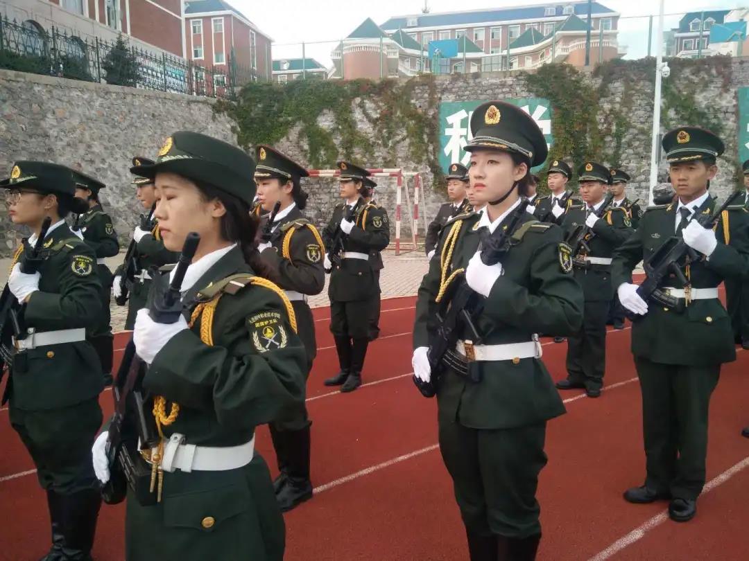 大连枫叶职业技术学院大学生参军入伍政策