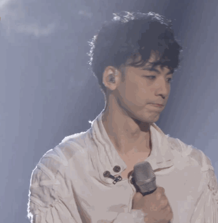 12位被“舞台陷阱”伤害的明星：有人付出生命，也有人终生残疾