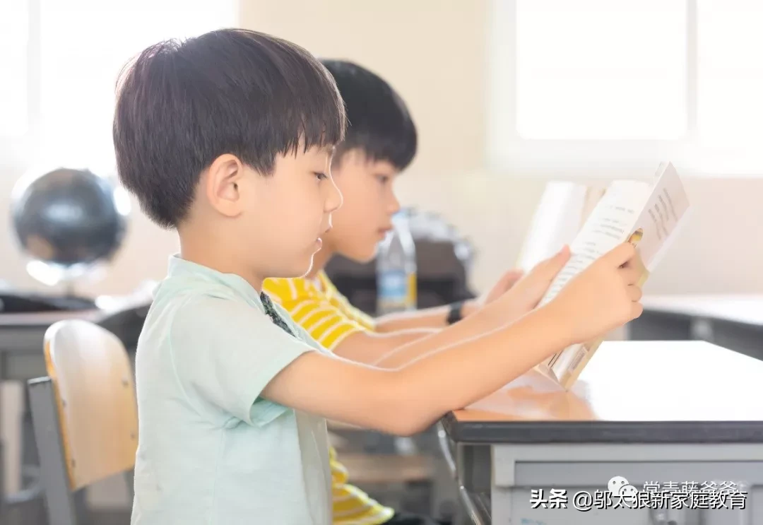 母亲为大一女儿招聘保姆被骂上热搜：对孩子太娇惯的富养就是穷养