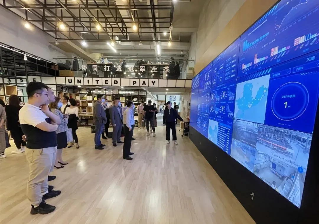 高层会晤|东鹏控股走进万科采筑、明源云集团,深化战略合作