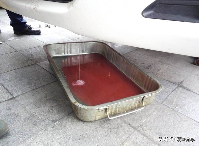 汽车有3油4液1水，定期需要更换，早换不值得，晚换还伤车