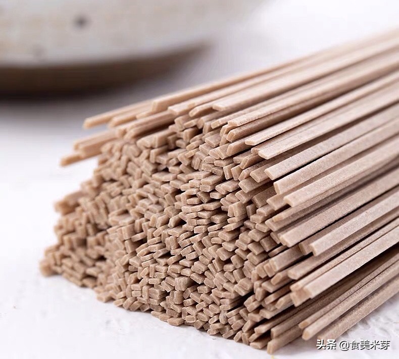 荞麦面条热量（这8款粗粮热量测评快收藏）