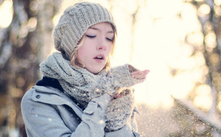 一到冬天皮肤就发红、刺痛，我们到底应该怎么护肤