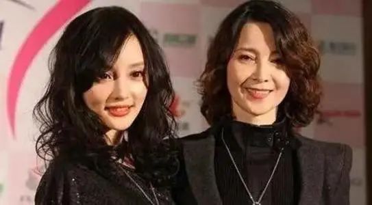 中国8大美人今昔颜值对比，有人整容颜垮，有人优雅老去，差距大