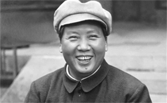 ���ũ����2��Ů��²��Ϊ��Ҫ�ŵ�����ѥ�ģ����Ļش���սʿ����