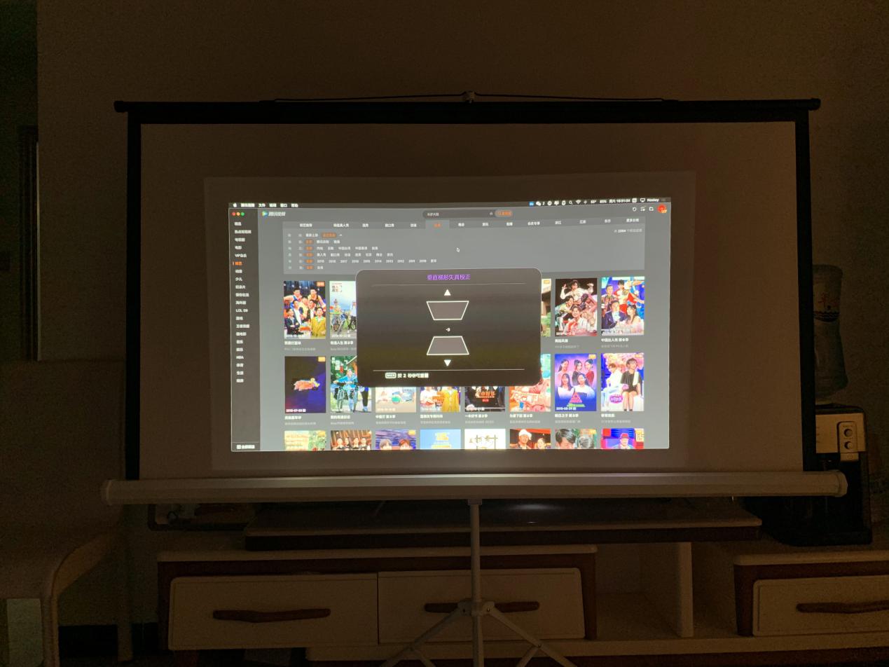 家里适合装投影机吗？你应该问该装哪款投影机