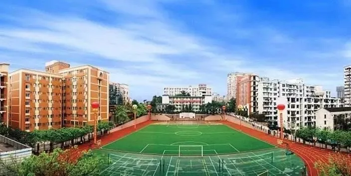 一年学费要3万？重庆二外学费这么贵还值得报考吗？