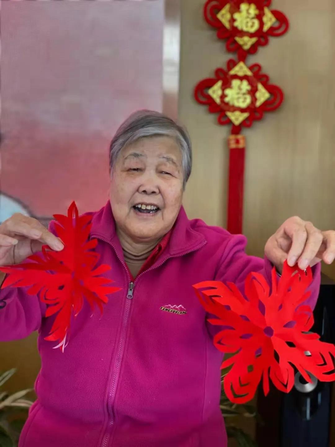 两位百岁老人的牛年祝福！赶紧接住！