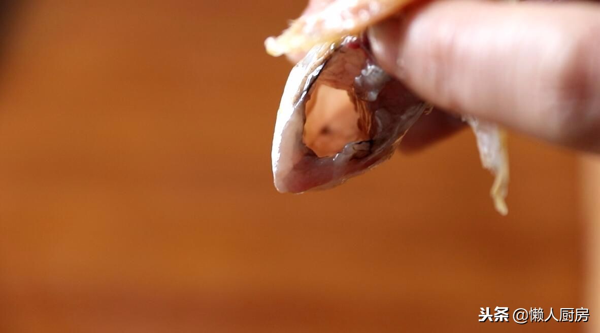 干炸小黃魚的做法,干炸小黃魚的做法視頻