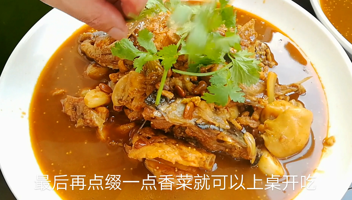 鱼杂怎么做好吃（大厨教你鱼杂在家这么做）